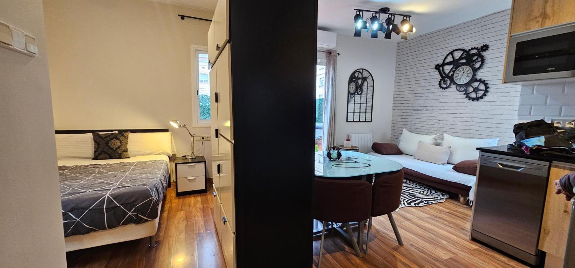 Penthouse In Sagrada Familia Apartment บาร์เซโลนา ภายนอก รูปภาพ