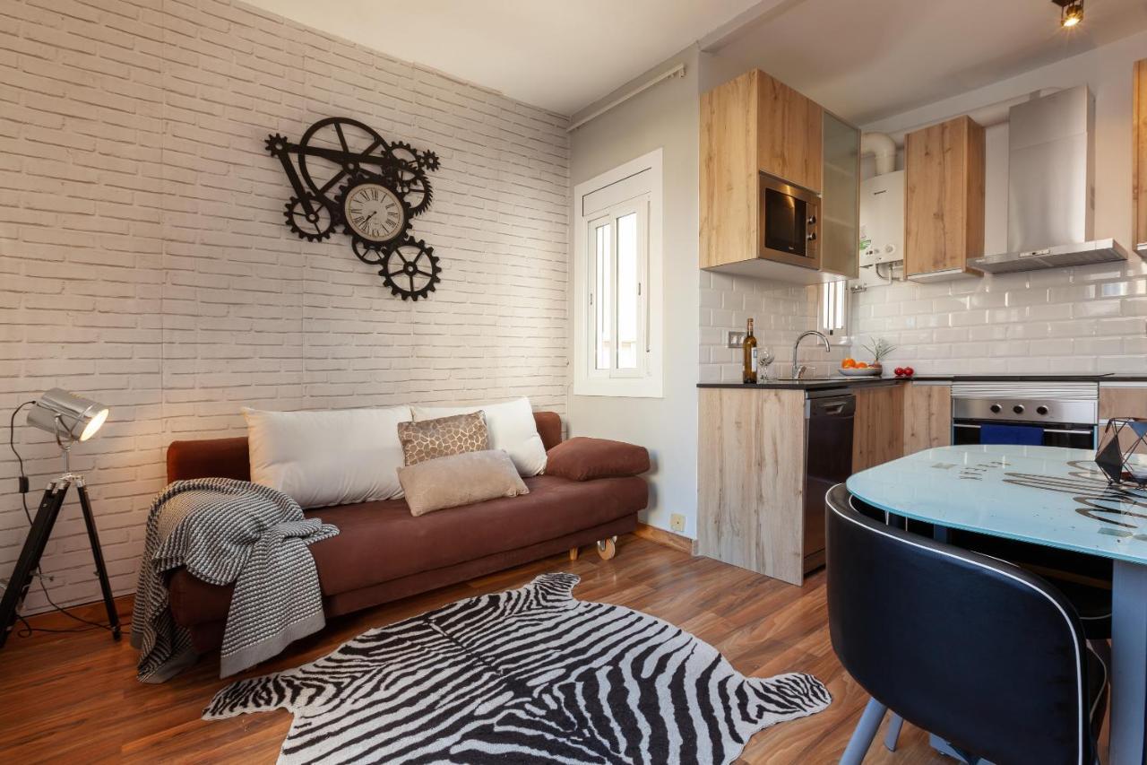Penthouse In Sagrada Familia Apartment บาร์เซโลนา ภายนอก รูปภาพ