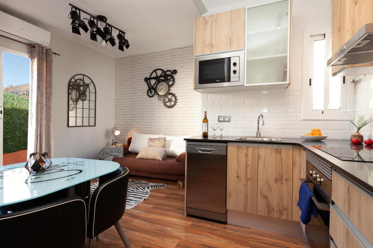 Penthouse In Sagrada Familia Apartment บาร์เซโลนา ภายนอก รูปภาพ