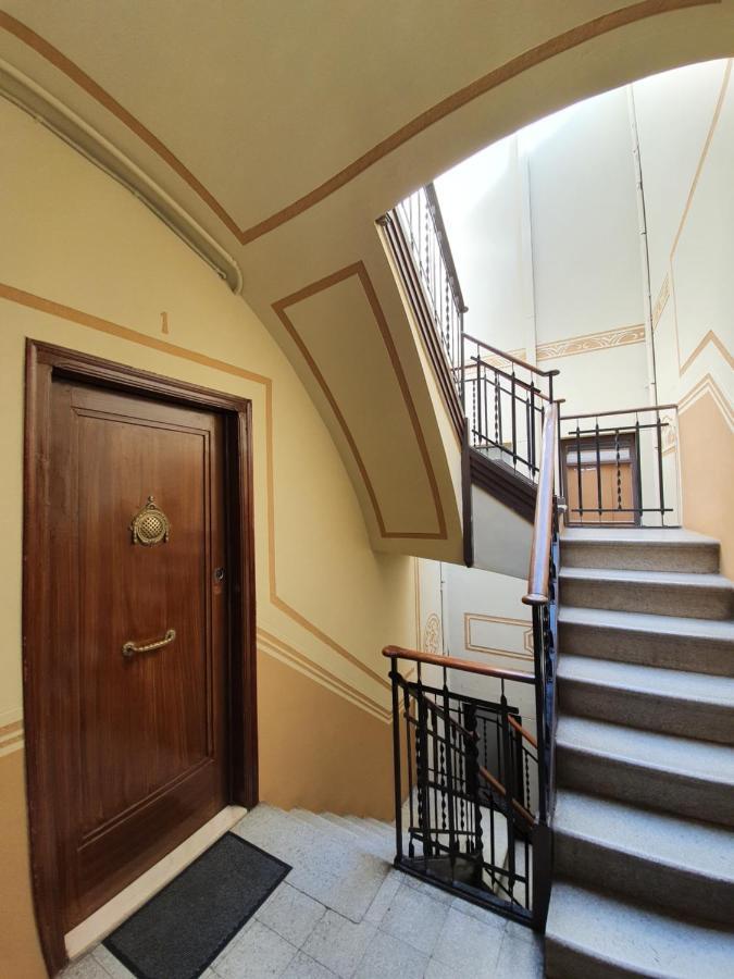 Penthouse In Sagrada Familia Apartment บาร์เซโลนา ภายนอก รูปภาพ