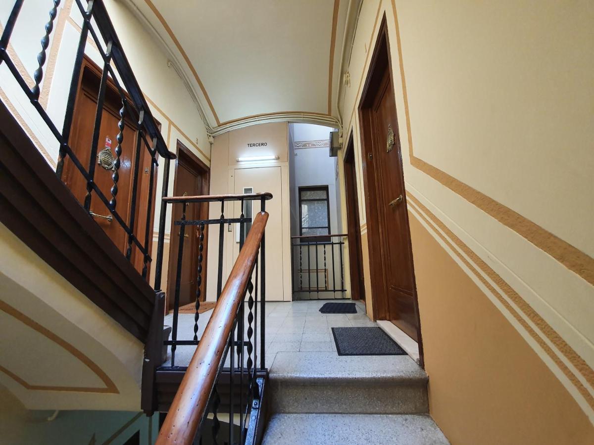 Penthouse In Sagrada Familia Apartment บาร์เซโลนา ภายนอก รูปภาพ