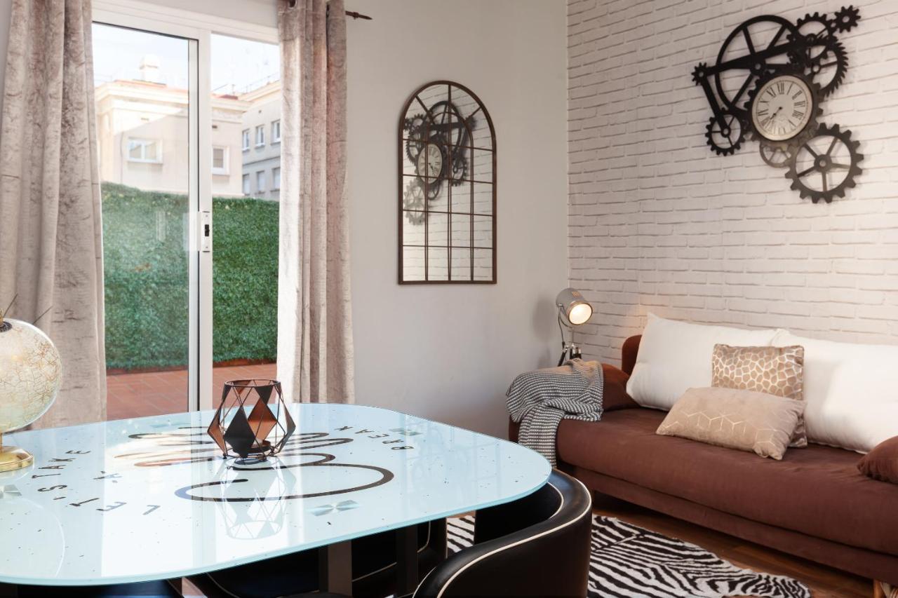 Penthouse In Sagrada Familia Apartment บาร์เซโลนา ภายนอก รูปภาพ